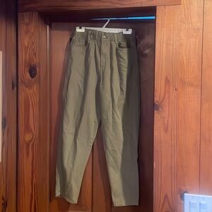 Army green H&M pants. New with tags. Loose fit